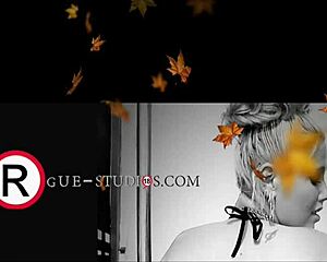 Blonde MILF Summer Ray Performs First Homemade Amateur Blowjob