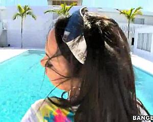 Curvy Alexis Texas and Mariah Milano in Wild USA Group Action