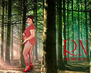 Whoa, giant secretary towers over shocked manager in office! 😲