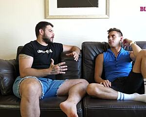 Magic Javi Teaches Stepbrother Oliver Hunt Sex Tricks