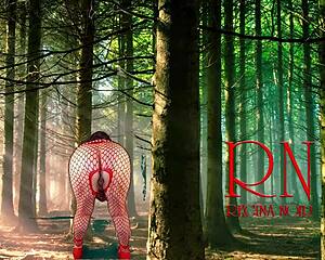 Whoa, giant secretary towers over shocked manager in office! 😲