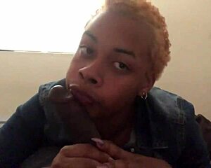 Bisexual Sexgodpicasso enjoys a mobile blowjob from the beautiful rosy honey