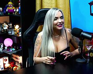 Can You Believe Kiara Blay Flashed Her Tits In The Podcast Interview? Ruan Was Drooling