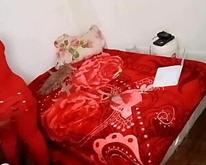 Kamora Rose Works From Home With Fat Pussy Masturbation