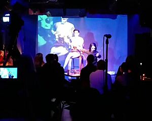 public breast milk pumping performance outdoors