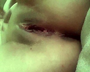 Jessiicca676 casually caresses her wet tight pussy outdoors