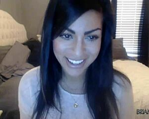 Briana Lee's Webcam Show Features Natural Tits Masturbation