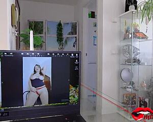 Stop Working and Pound Me Hard, Miriam Prado Says