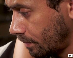 milfy savannah seduces stud emotionally