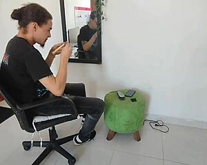 Hermanastra Gets Hot During Vaginal Depilation, Ends with Oral