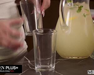 milfy savannah seduces stud emotionally