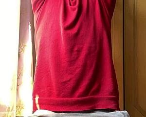 Hey, check this ebony Brazilian dude Oberon! He’s stroking that big black cock while smoking.