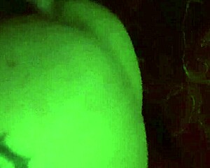 Mr jonez helps lilsquirt1733 achieve powerful squirting orgasm