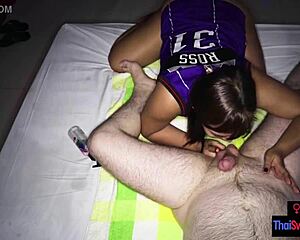 massaging that big round thai butt for a happy ending 😘