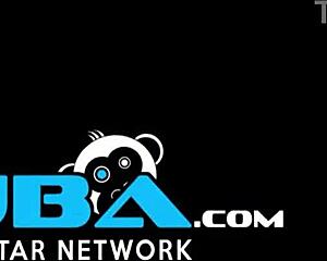 gianna michaels the brunette hottie pleasures herself alone