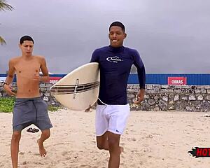 metendo pica no surfista da zona sul, fucking him hard in pov amateur fetish