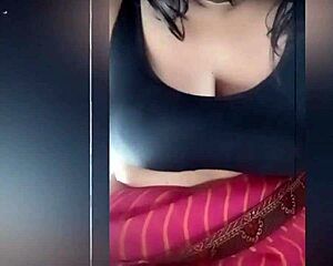 Hot desi bhabi shares dirty audio while getting naughty