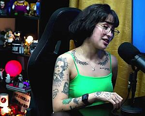 Martina Evaluates Ruan's Big Dick