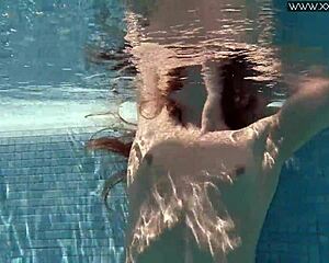 Fuck Skinny Milf Nicole!