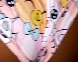 Alice De Pijaminha Novo Com A Bucetinha Toda Molhada Me Deixo De Pal Duro Quando Chamo Pra Ir Ver Filme Com Ela