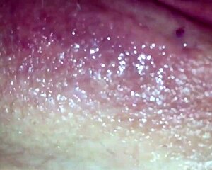 this old mature woman at home just squirting everywhere like crazy