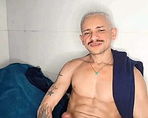 Brendo Vilhena masturbates on the bed