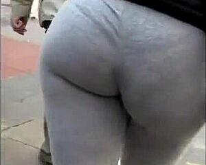 i creep on thick leggings during sex