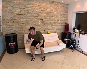 muita putaria e farra com a estreante timida livia park