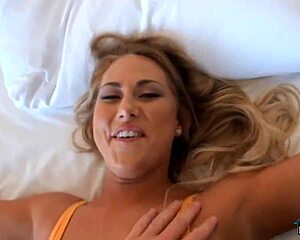 Hot Amateur Girlfriends SUCKING And FUCKING On Camera