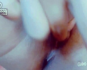 Amateur Asian Pussy Fingering Close-Up!