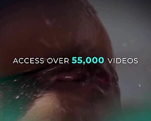 Photographer's intense foot fetish obsession during sex