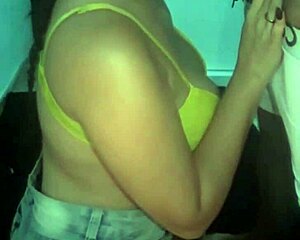 Novinha Tomando Leitinho Laurencat