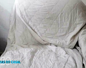 Vivi Guedez calls delivery guy for special ration delivery