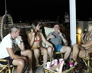 era tudo pela putaria, quer saber o que elo cardone e victor mustang fizeram?