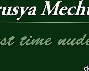 omg, that cute teen 18+ spreads her hairless cunt wide for defloration drilling 😍