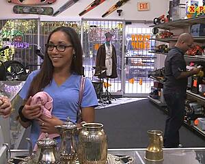 Glasses-wearing brunette nurse amateur babe sucks big cock at pawnshop