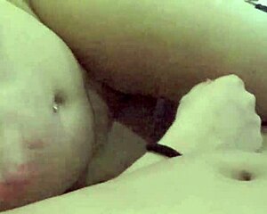 i tease my pussy lips