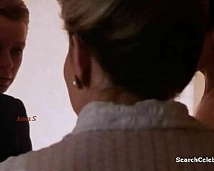 Samantha Morton bares it all in Under the Skin! 😘