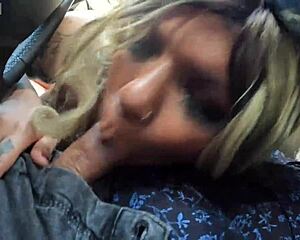 Alexia Ferraz Blows in Car with Friends!