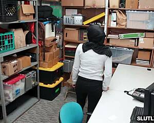 Ella Knox rides big cock