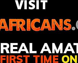 Real South African Amateur Couple Gets Steamy in Shower