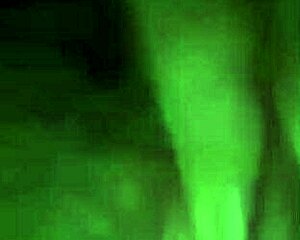 Thu Dam's solo webcam experience: Softcore content from Vietnam
