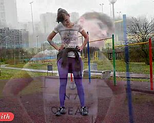 Holy! Jeny Smith Flashes Ass in Pantyhose Workout!