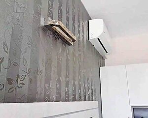 Entering a good hotel in Lince