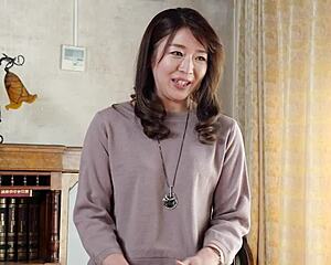 i’m obsessed with cute japanese ayumi hirose squirting after cheating