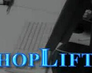 amateur slut caught getting a facial cumshot 😏