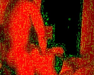 Prekleto, rdeča luč je prižgana in hrepenim po brutalnem analnem jebanju zdaj! Ne morem čakati, da občutim ta velik kurac, ki me uniči.