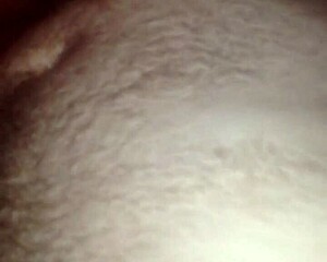 थिक लैटिना एमेच्योर जोशीले से लंड राइड करती है