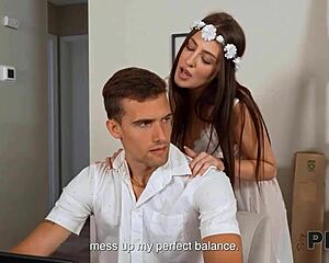 pie4k brings a hot gay fantasy with muse to amuse in bed.