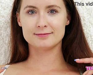 Super cute teen 18+ shows amazing body in casual chat